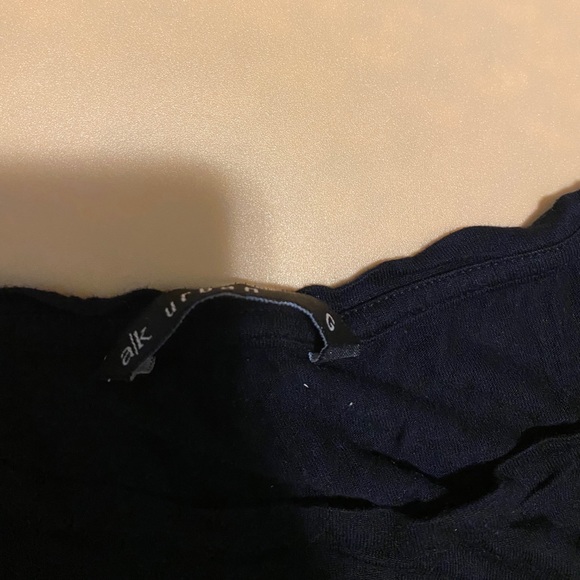 Chic Black Raw Edge Tee - Picture 3 of 3